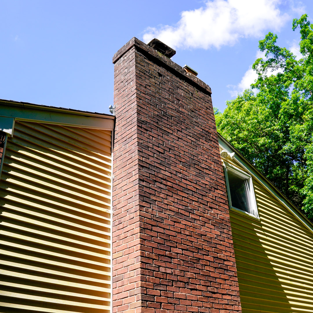 Chimney Problems to watch out for in Dubuque Iowa and surrounding communities.